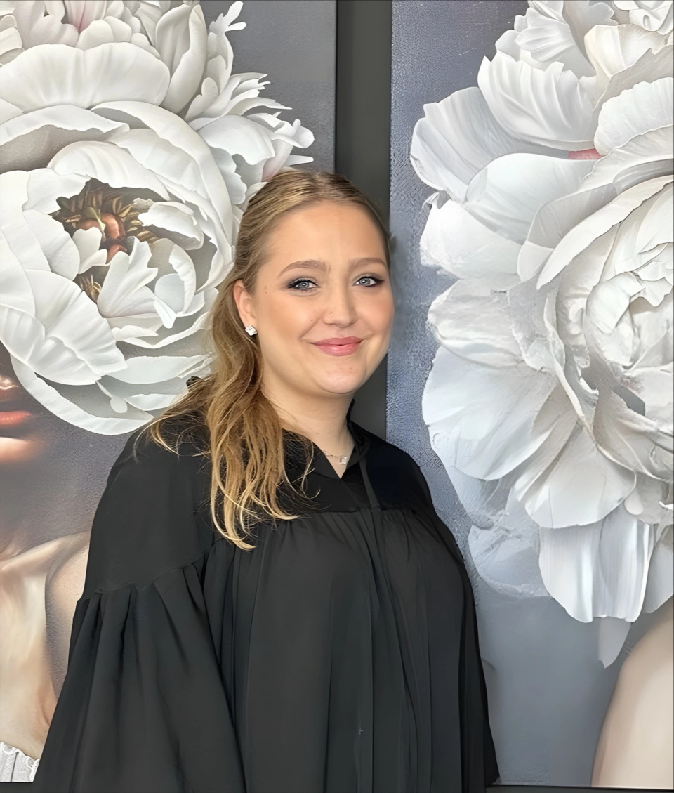 Cut & Glow by Lynn in Spreitenbach