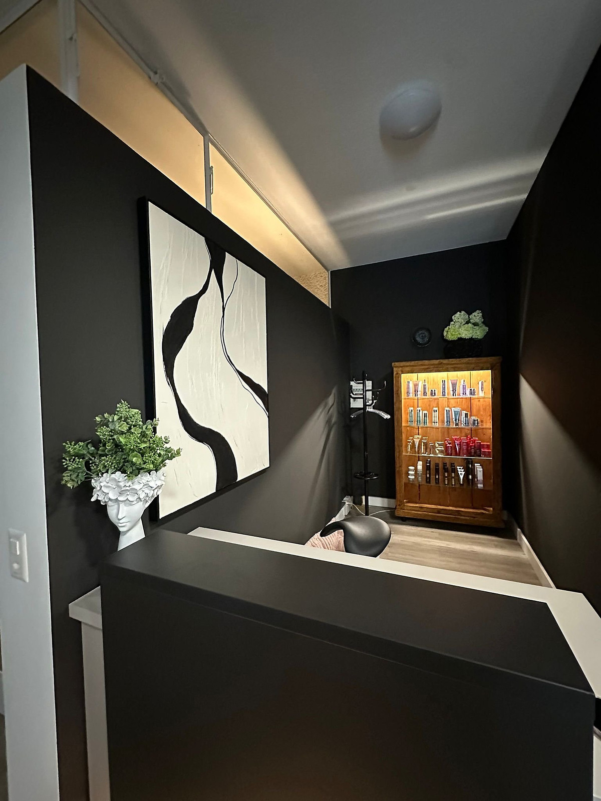Cut & Glow by Lynn, Einblick 2