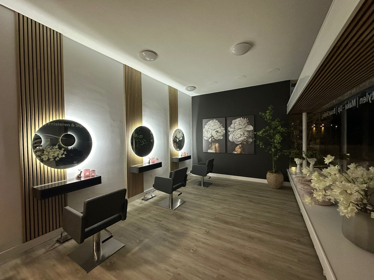 Cut & Glow by Lynn, Einblick 5