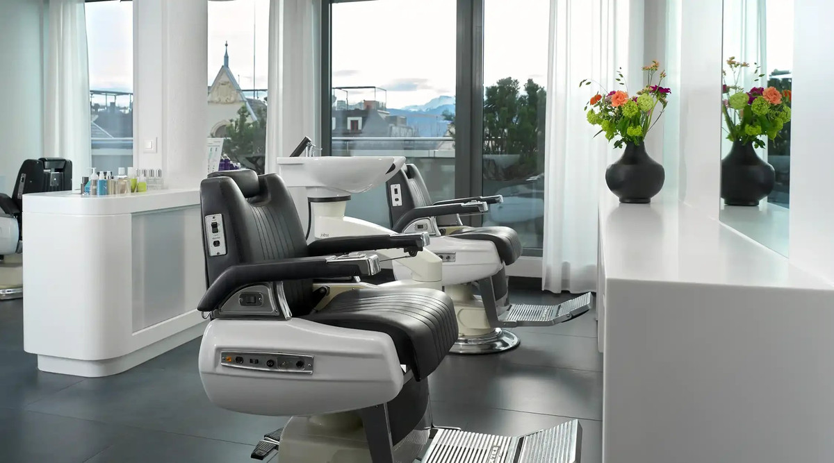 Fuchs Hairteam, Einblick 9