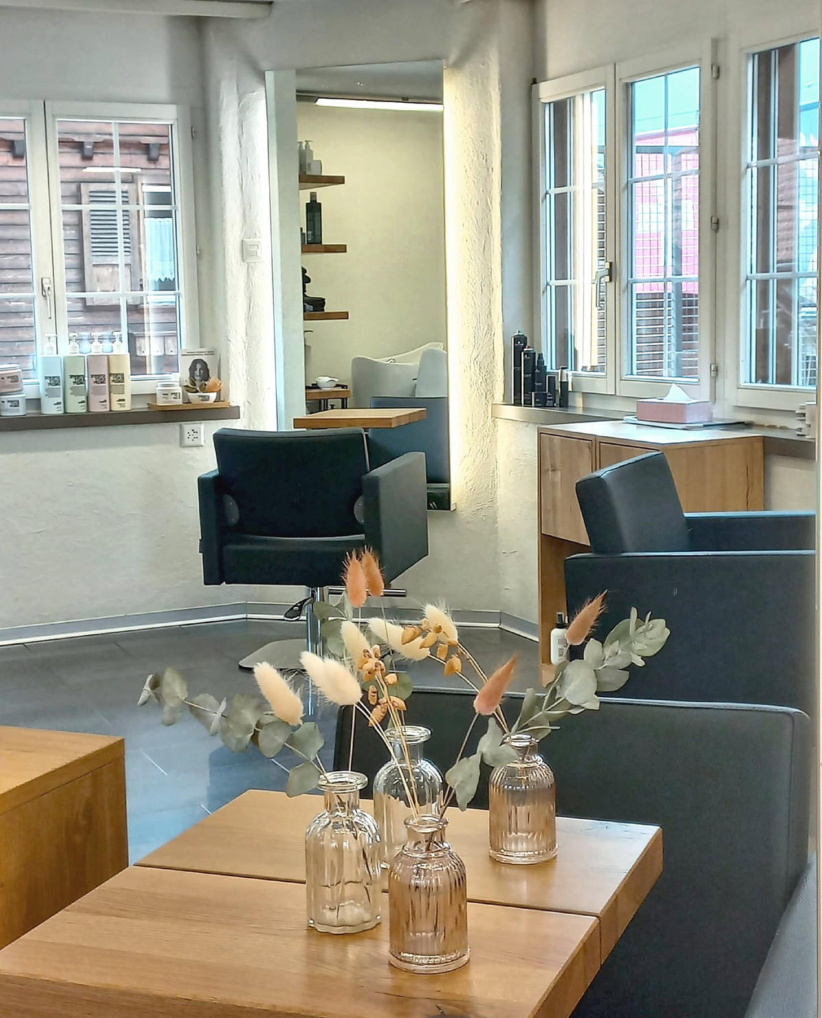 Les Trois Coiffure & Cosmetique, Einblick 4