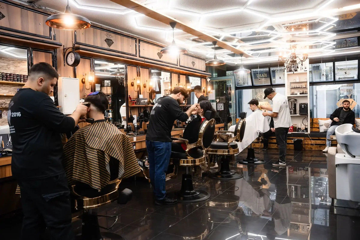 VIN Coiffeur, Einblick 4