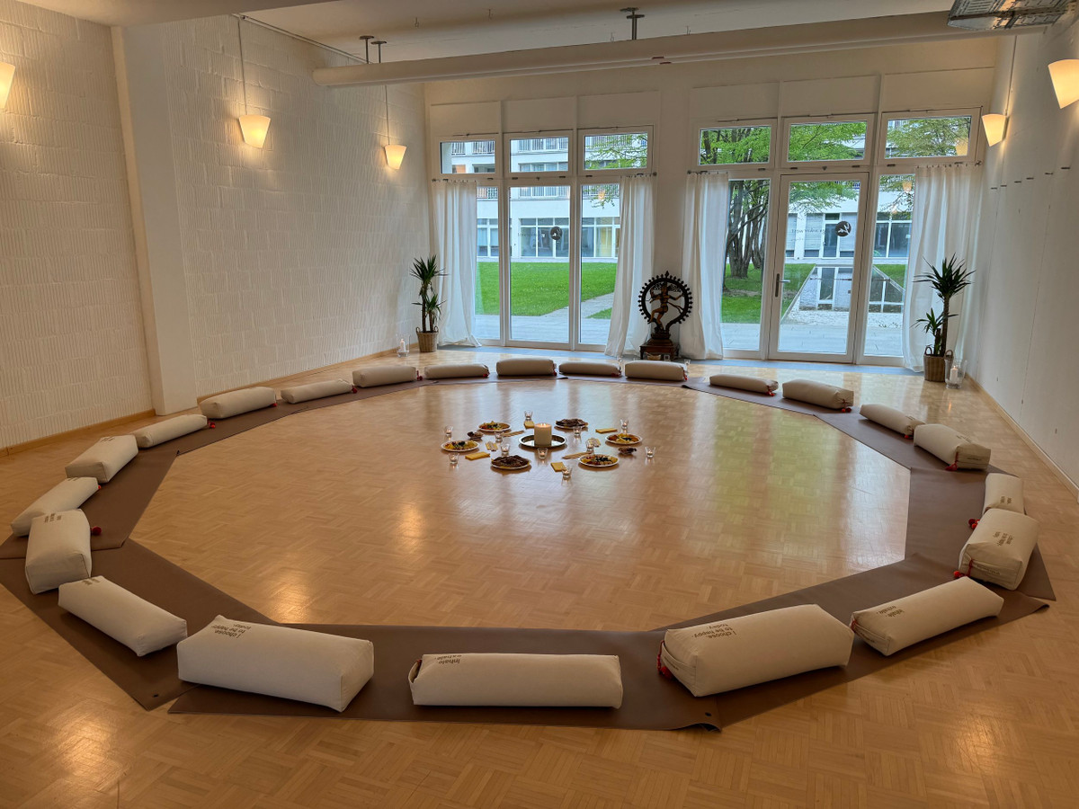 Yoga Anker & Yoga Anker West, Einblick 4